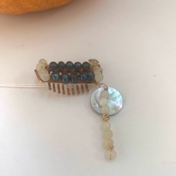 Children's Small Blue & White Handmade Hair Comb - Picture 4 of 7